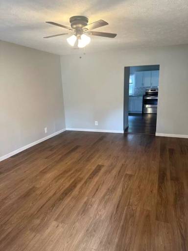 Main picture of 2811 W Washita St