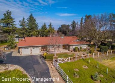 Main picture of 950 Ohara Ct