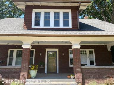 Main picture of 409 Newfound St