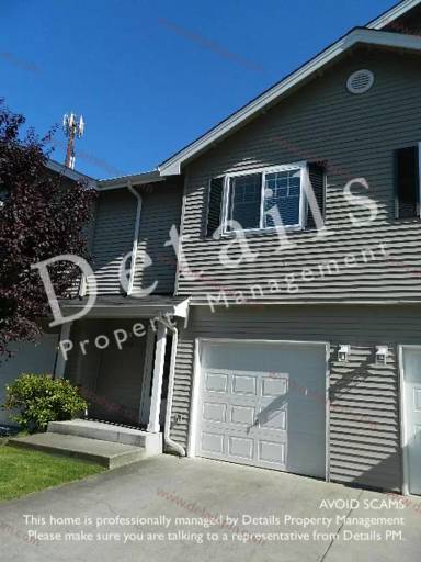 Main picture of 106 NE Tucannon Ct
