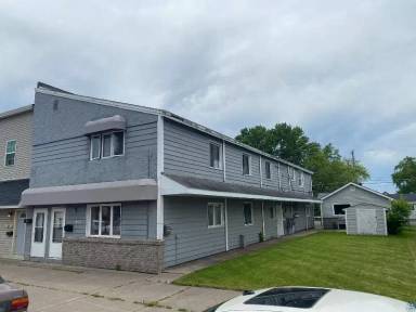 Main picture of 1813 Iowa Ave