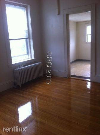 Main picture of 1477 Beacon St