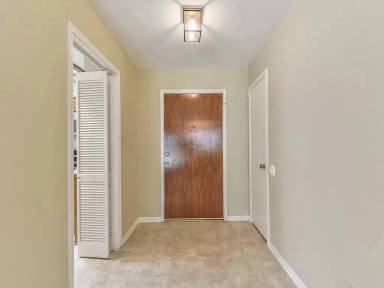 Main picture of 22019 Knoll Lake Ln