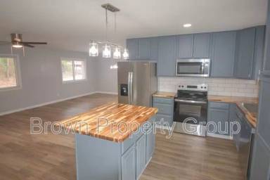 Main picture of 4723 Dominion Rd