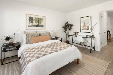 Main picture of Trojan Plaza Apartments