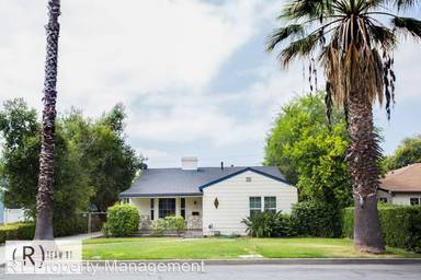 Main picture of 116 W Floral Ave