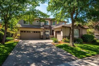 Main picture of 1908 Foster Way