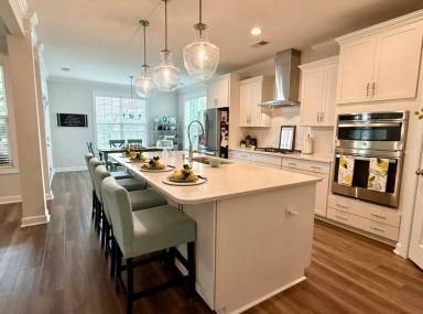 Main picture of 25 Caventon Dr