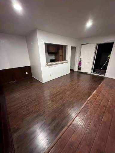 Main picture of 721 N Preston Dr