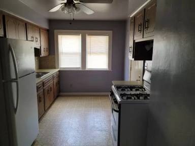 Main picture of 3499 W 117th St