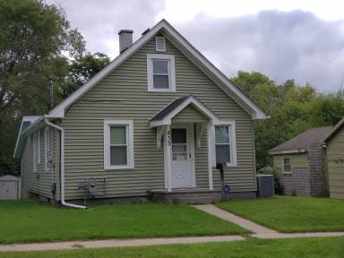 Main picture of 833 Johnson St