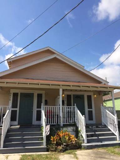Main picture of 3628 Toledano St