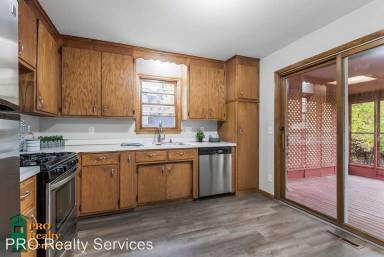 Main picture of 3417 Wisconsin Ave N