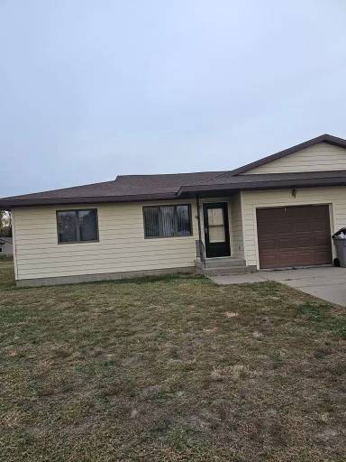 Main picture of 802 Phoenix Ct