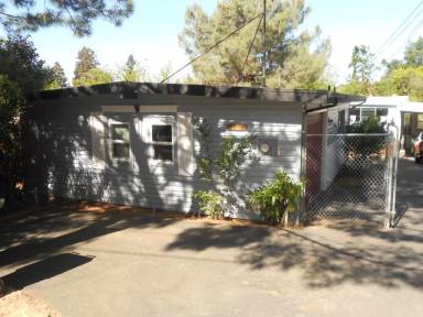 Main picture of 6839 Howard Ave
