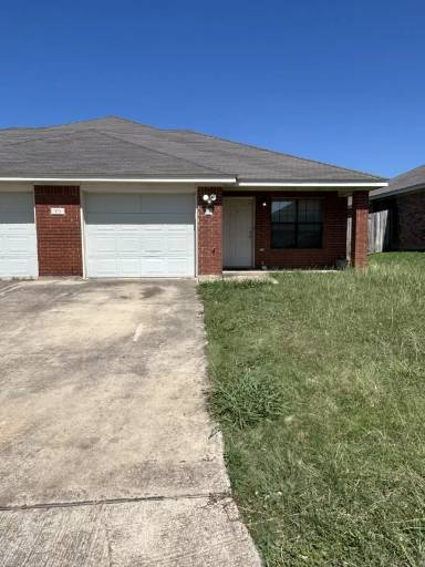 Main picture of 313 Cedar Ridge Dr
