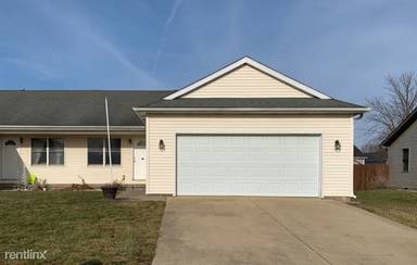 Main picture of 405 W Quail Roost Ct