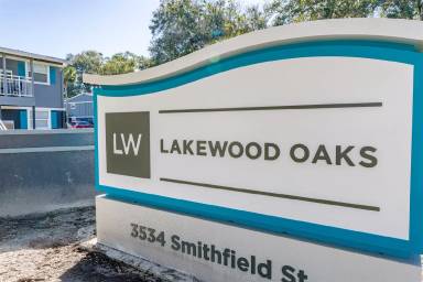 Main picture of Lakewood Oaks