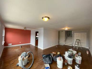 Main picture of 4211 59 Ave