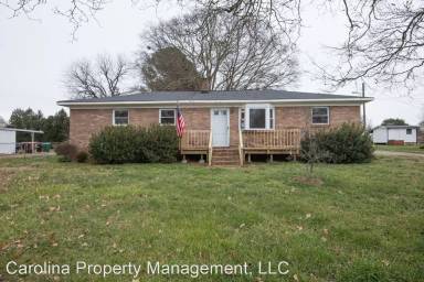 Main picture of 306 Ridge Dr