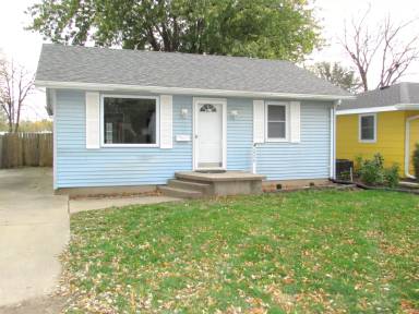 Main picture of 2606 S Spring St