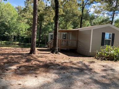 Main picture of 905 Lee Road 191