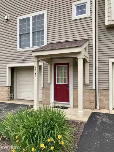 Main picture of 1023 Bluestem Ln