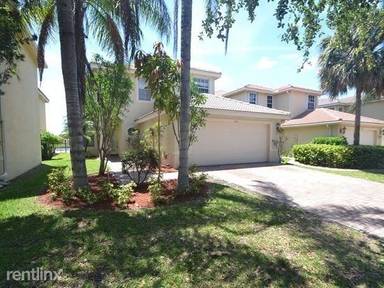 Main picture of 5213 Rising Comet Ln