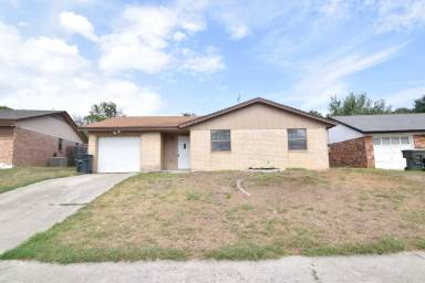 Main picture of 2517 Hidden Valley Dr