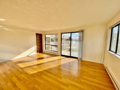 Main picture of 1727 14th Ave