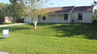 Main picture of 982 SE Candle Ave