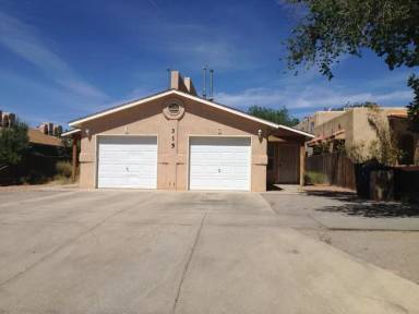 Main picture of 315 Columbia Dr SE