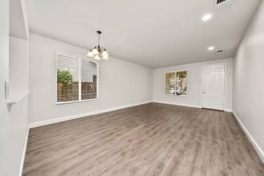 Main picture of 2120 Stansfield Dr