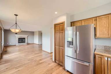 Main picture of 7930 Bard Ct