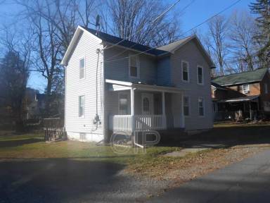 Main picture of 125 Washington St