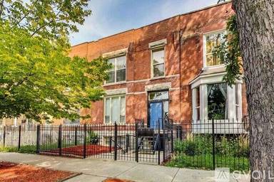 Main picture of 2942 W Adams St