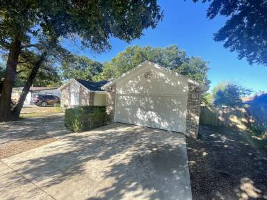 Main picture of 38 Jonquil Ave NW