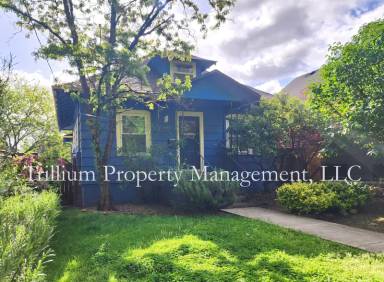 Main picture of 4542 NE 32nd Pl