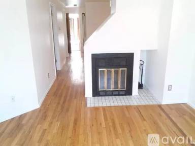 Main picture of Whittier Square Condo