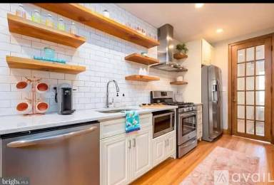 Main picture of 4004 8th St NE