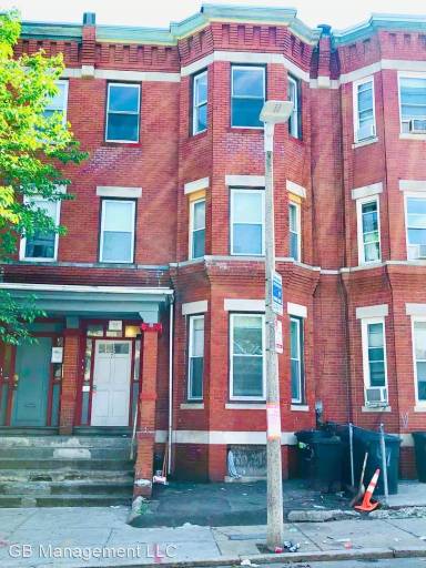 Main picture of 71 Maywood St