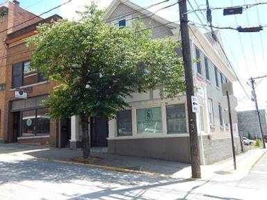 Main picture of 150 Pleasant St