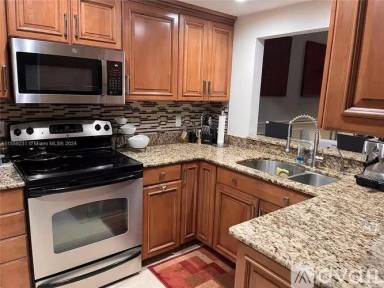 Main picture of 474 SE 11th Ter