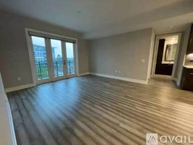 Main picture of 600 S Monroe Way
