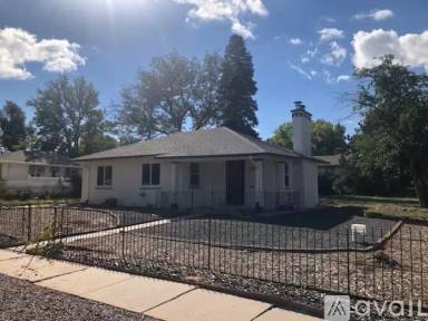 Main picture of 1703 E Cache La Poudre St
