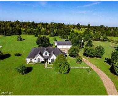 Main picture of 197 County Road 2209 S