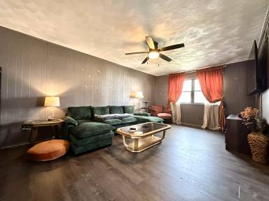 Main picture of 4687 Steeplechase Dr