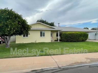 Main picture of 2309 N 81st Way