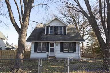 Main picture of 818 7th Ave N