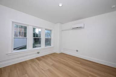 Main picture of 1384 W 83rd St